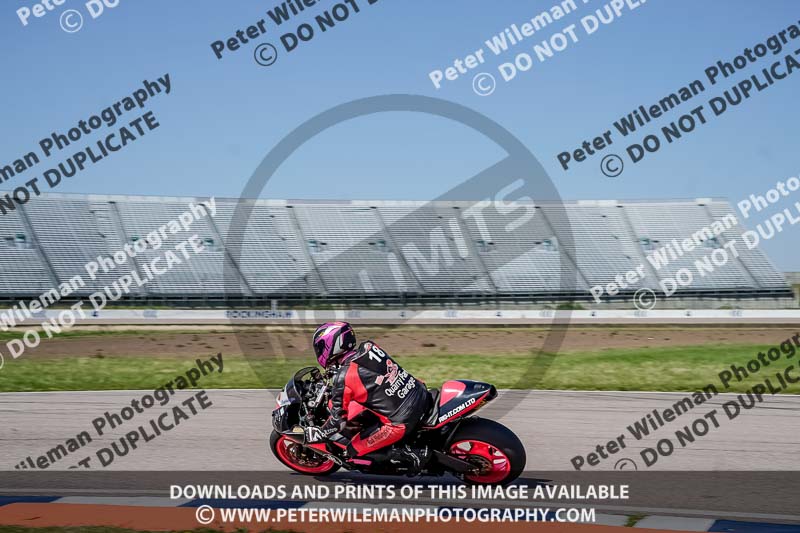 Rockingham no limits trackday;enduro digital images;event digital images;eventdigitalimages;no limits trackdays;peter wileman photography;racing digital images;rockingham raceway northamptonshire;rockingham trackday photographs;trackday digital images;trackday photos